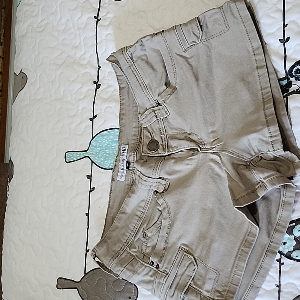 Cargo Shorts YMI Size 3